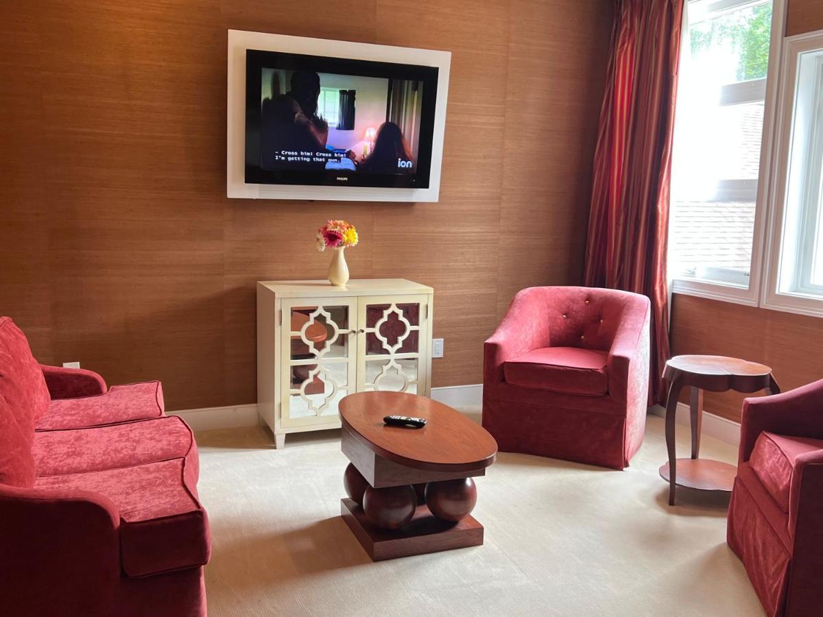Rocky River Inn New Milford Bagian luar foto