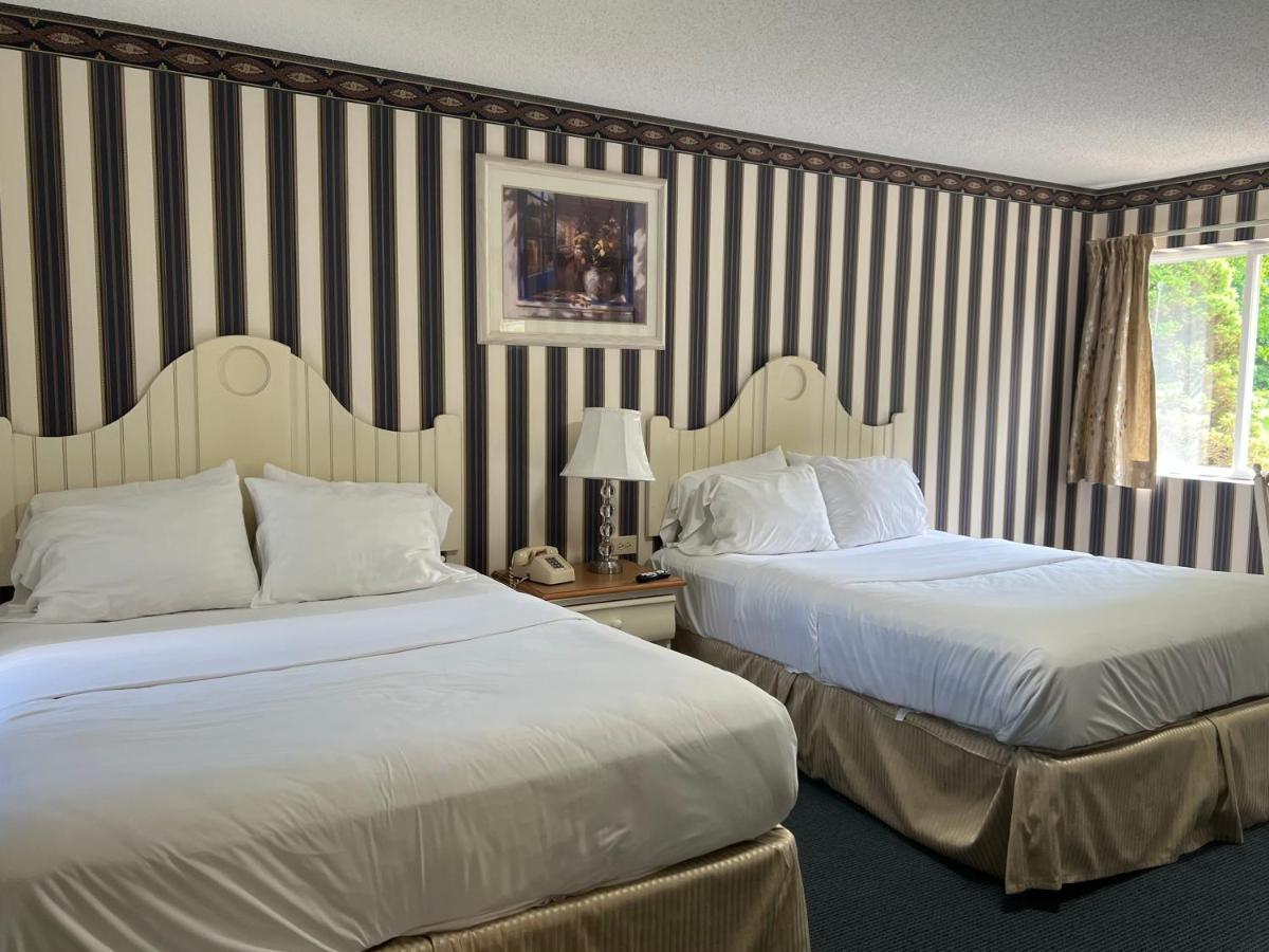 Rocky River Inn New Milford Bagian luar foto